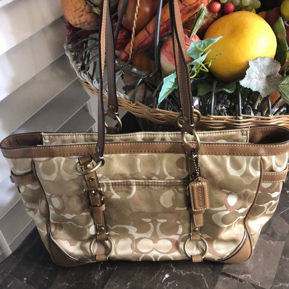 SOLD Authentic Coach Signature Optic Tote - Picture 2 of 8